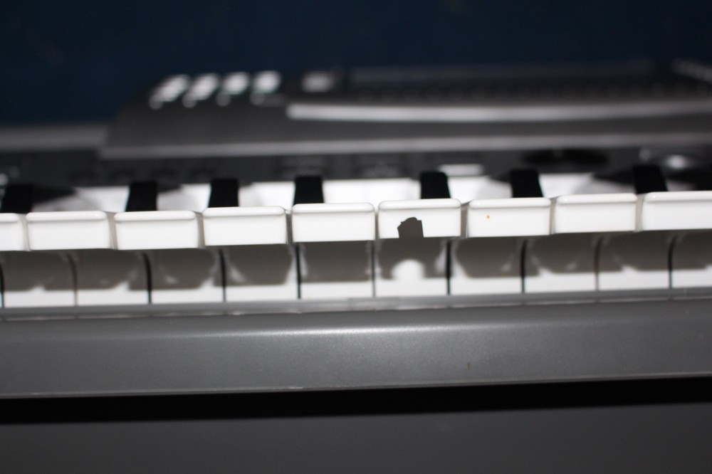 Technics SX KN6500 Digital Keyboard Workstation with extras