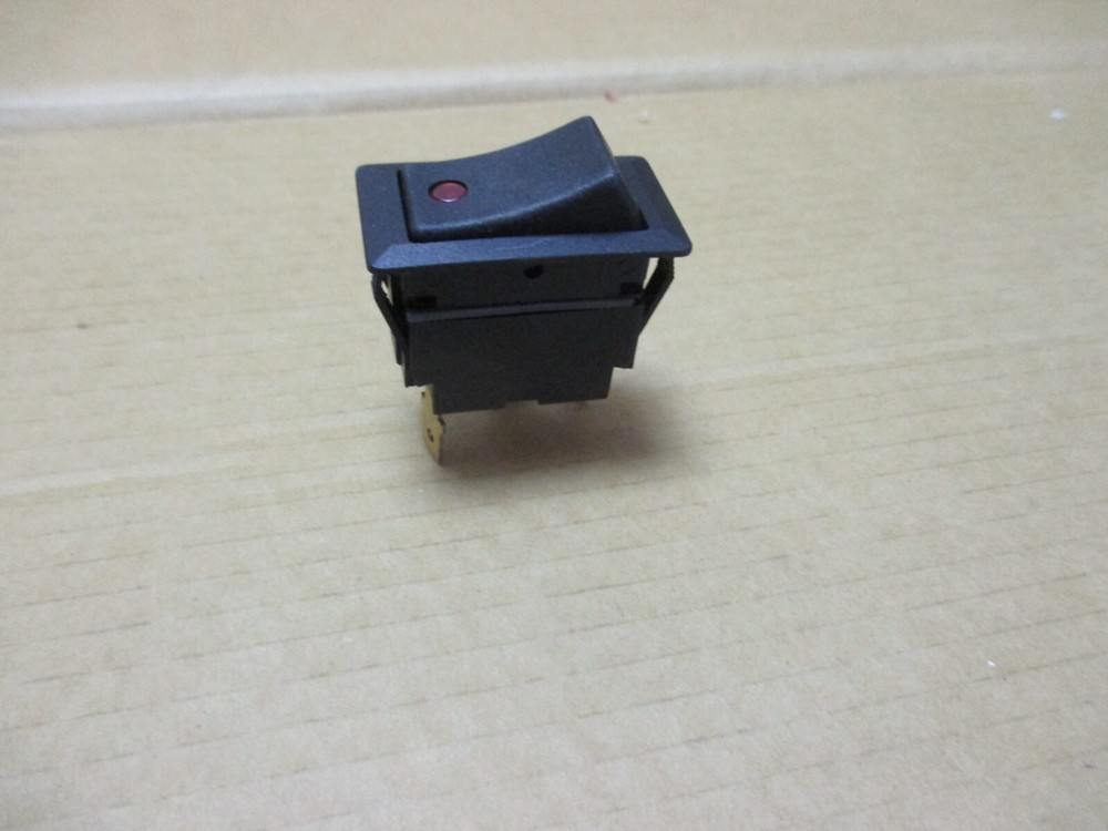 58327-01 COLE HERSEE LIGHTED SWITCH NEW