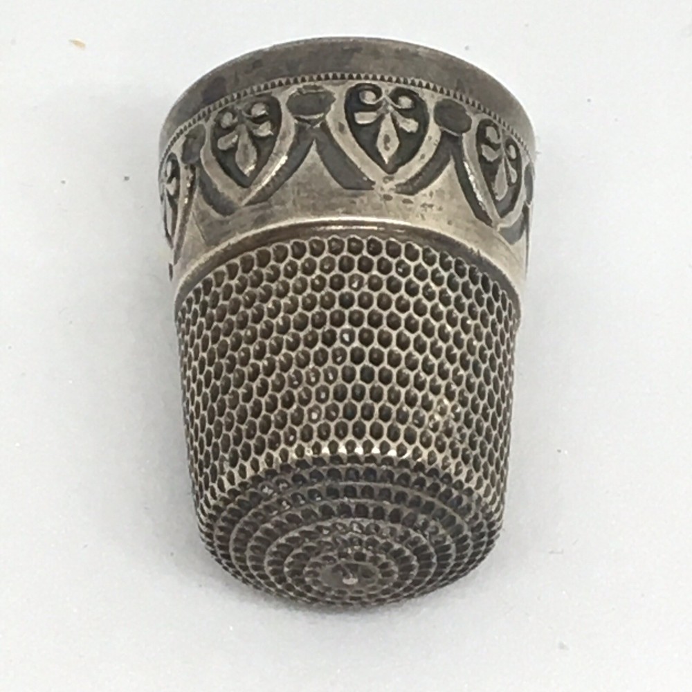 Antique Simon Bros. Sterling Silver Thimble Fleur-De-Lis 1920s size 10