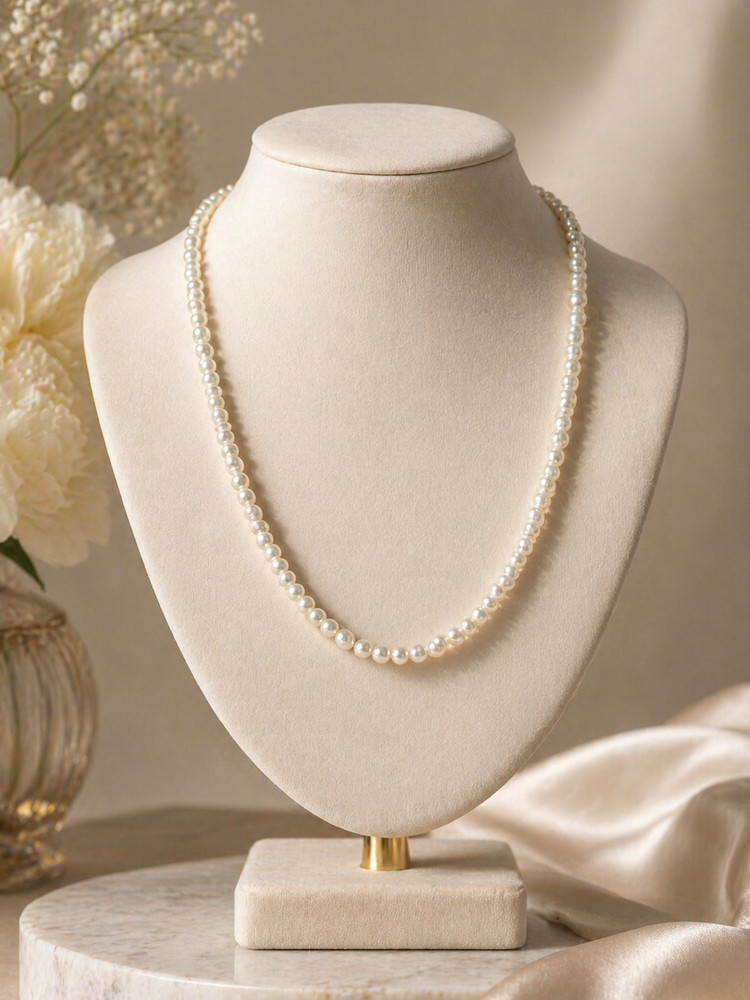 Classic Pearl Necklace