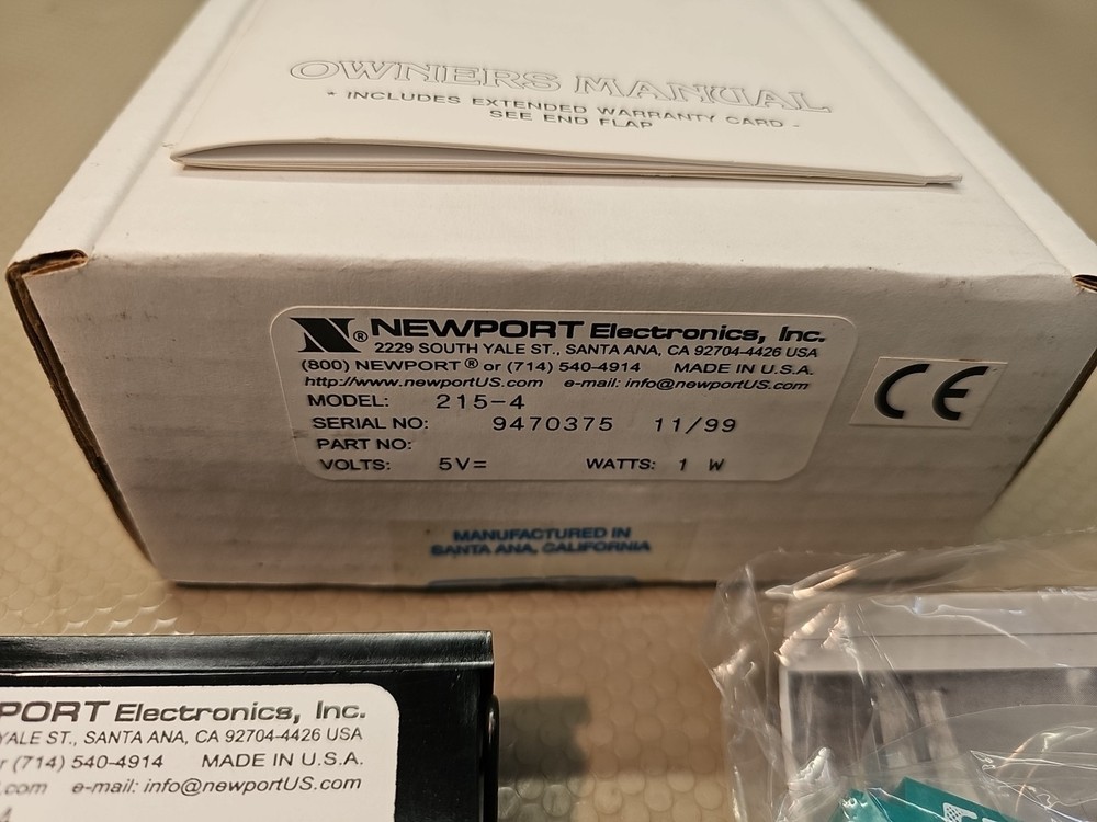 NEWPORT ELECTRONICS MODEL 215-4 VOLTMETER NEW