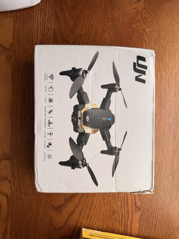 DRONE-M8 PRO Foldable Quadcopter HD Camera 6-Axis Wi-Fi Carrying Case