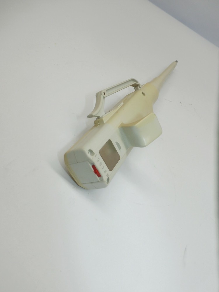Eppendorf Single Place 100uL Pipette Pipettor