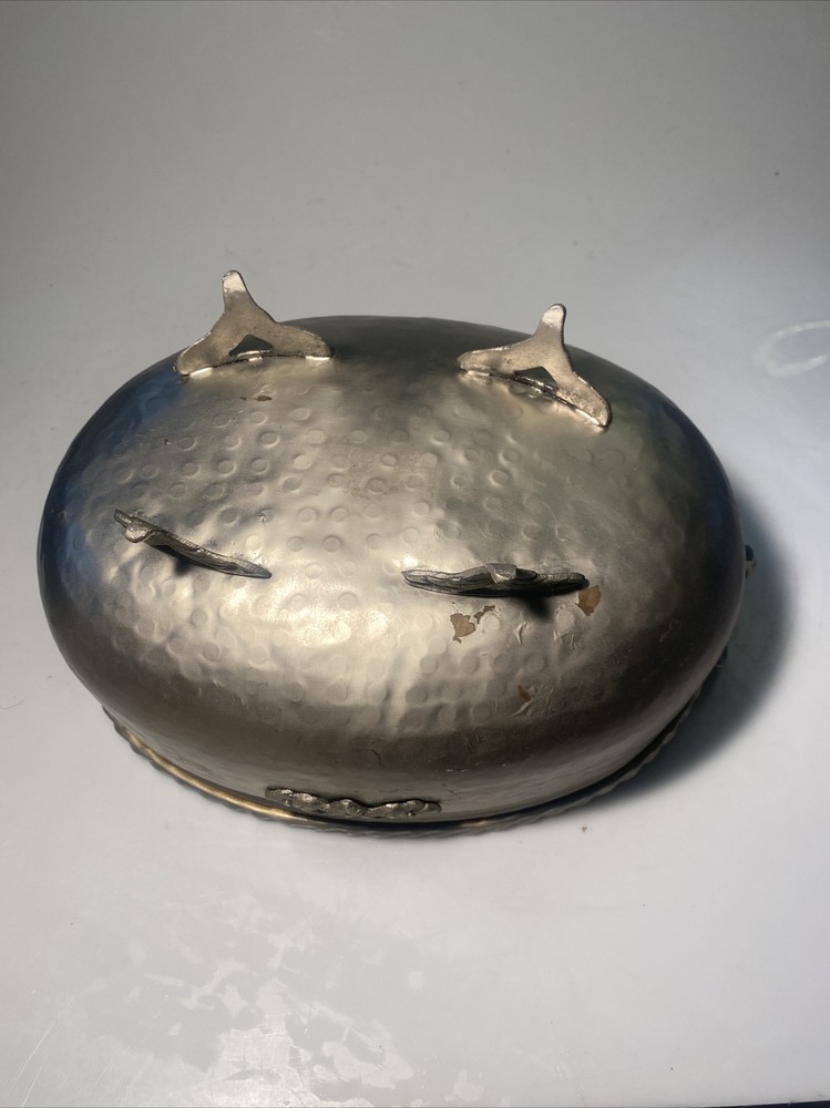 Hammered Metal Planter, Footed /Elephants
