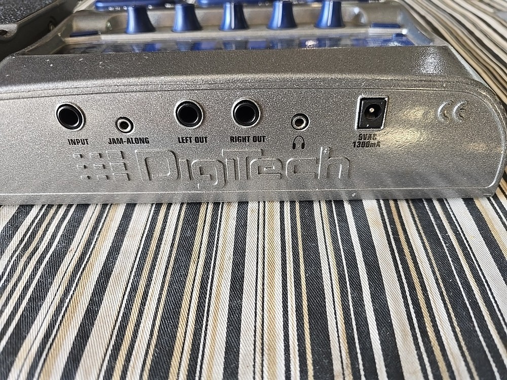 DigiTech RP300 Guitar Processor Multi-Effects Pedal =FOR PARTS/BROKEN= (READ)