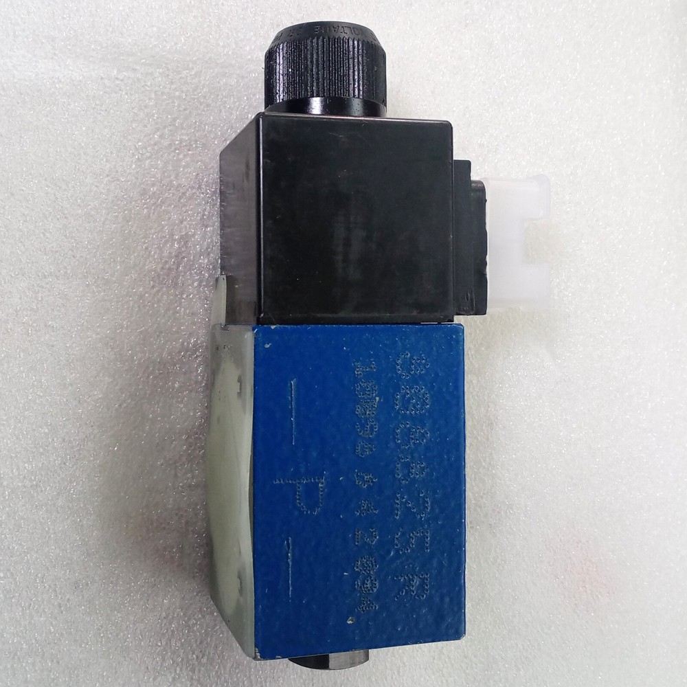 1PC VALVE 4WE6D62/EW110N9K4