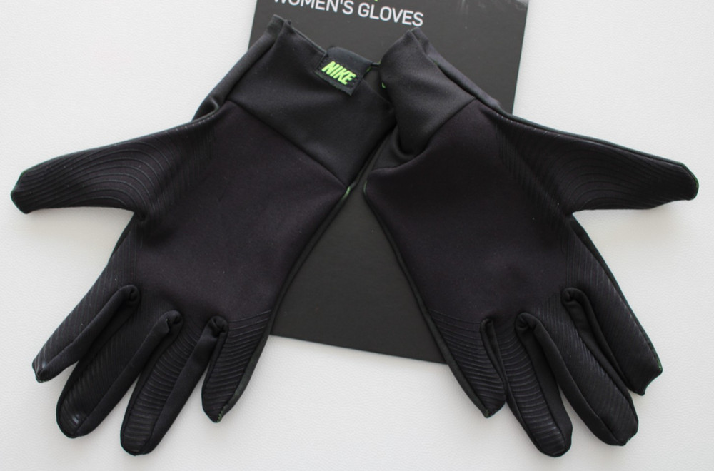 Nike Women's Base Layer Gloves Medium Black/Volt