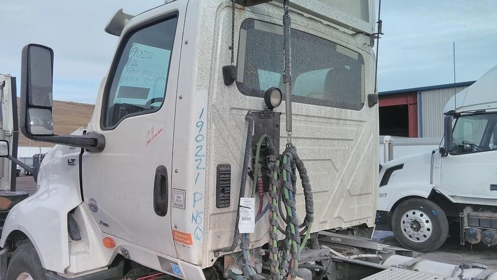 Replaces 2019 INTERNATIONAL LT CAB , OH