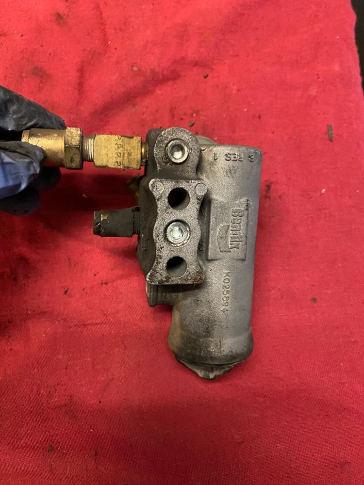 Cummins OEM Bendix Air Compressor Governor K025894