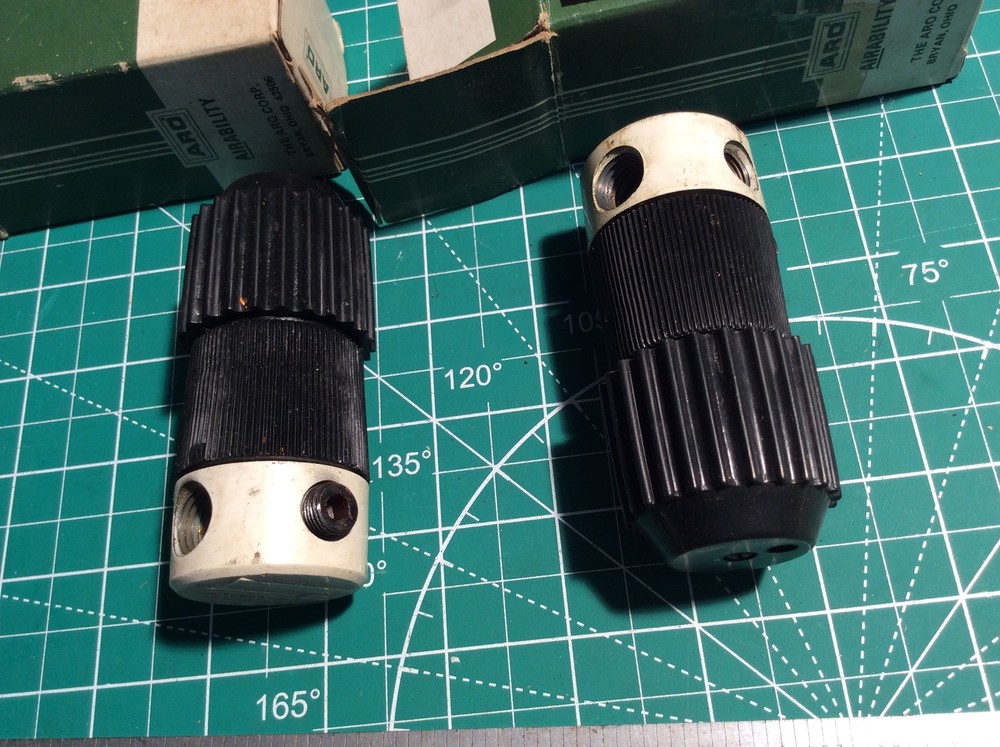 2 pc ARO 27124-100 Air Regulator, With Box See Description Used (349)