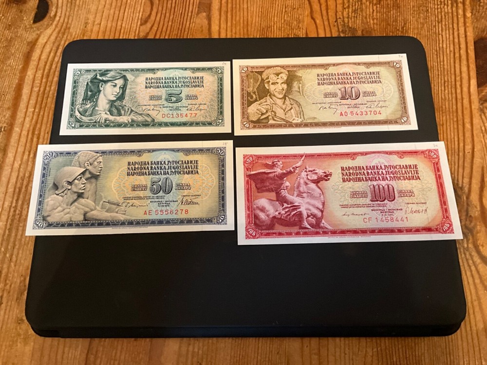 6 different Yugoslavia Dinara banknotes