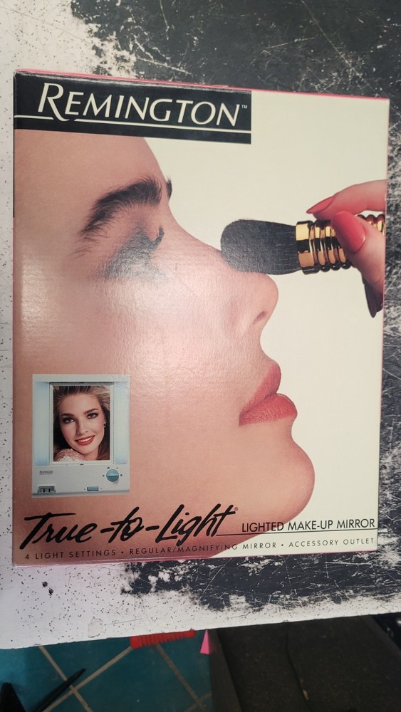 Open Box Remington True to Light Make Up Mirror Model LM-7 4 Light Settings