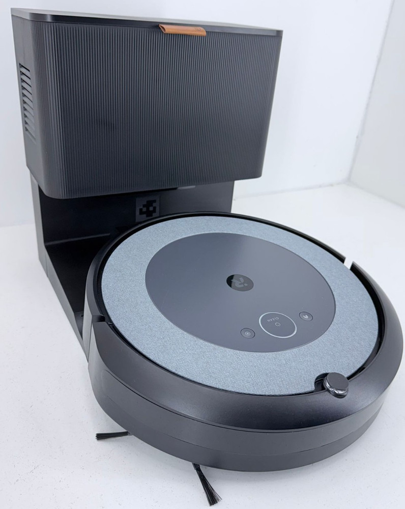 iRobot Roomba i5 Self-Emptying Robot Vacuum