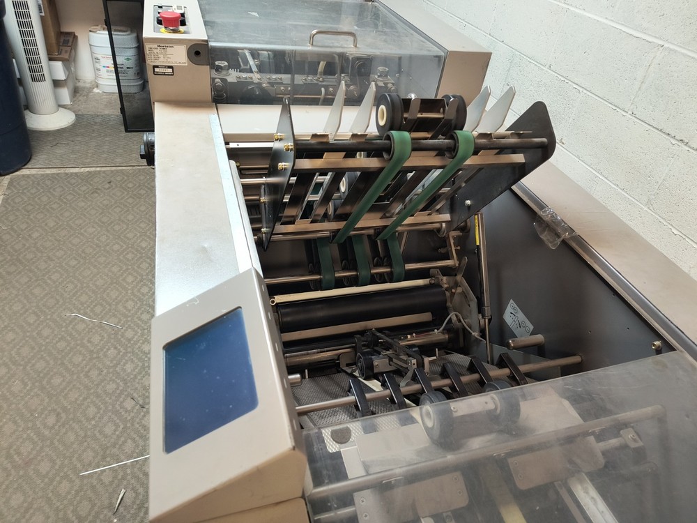 Horizon Vac 100 Collator 20 Pockets with ST-40 Stacker, SPF20 Stitcher, Trimmer
