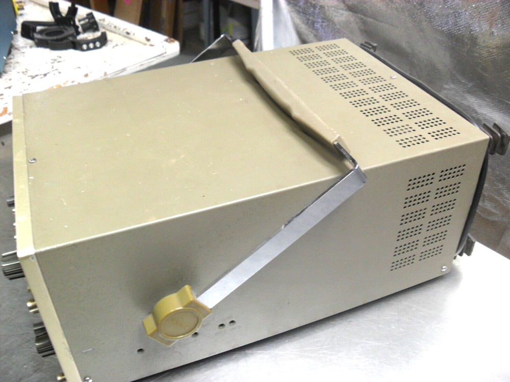 1983 Soltec Oscilloscope Model 530 Powers right up,