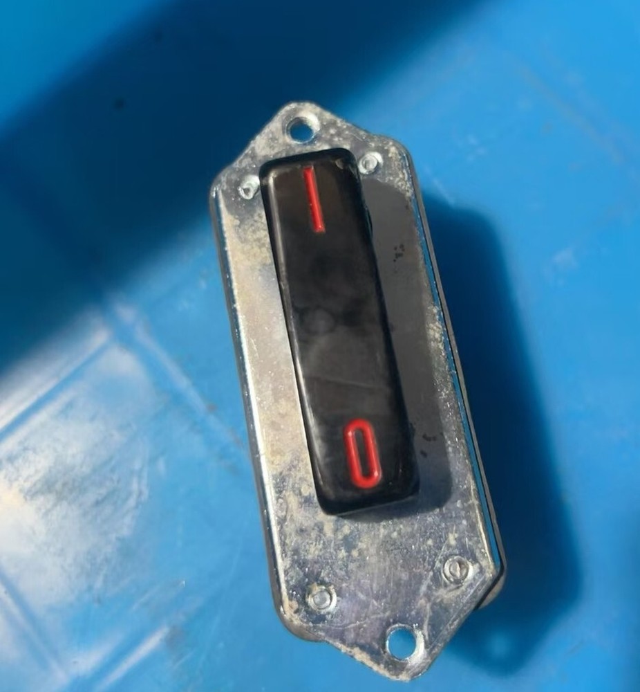 1pc Rocker Switch 1251.0101 16A 250V