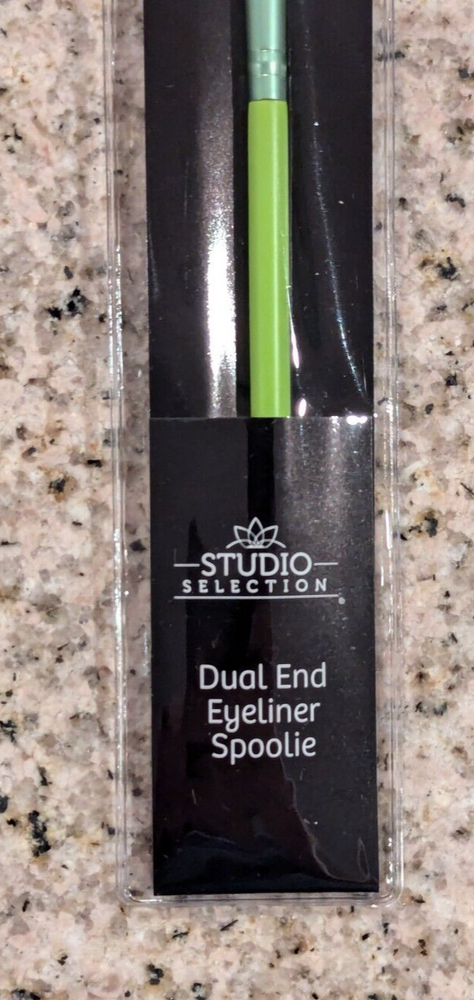 Studio Selection Dual End Eyeliner Spoolie Lime Green