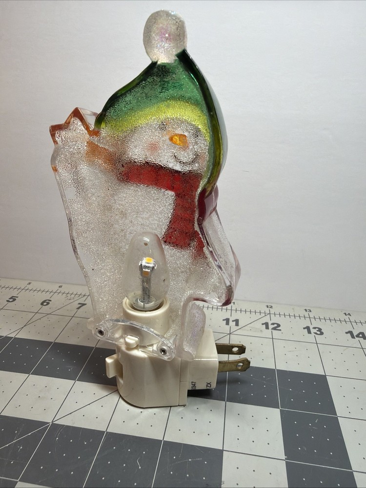 Christmas Snowman Glitter Globe Wall Plug Night Light Works