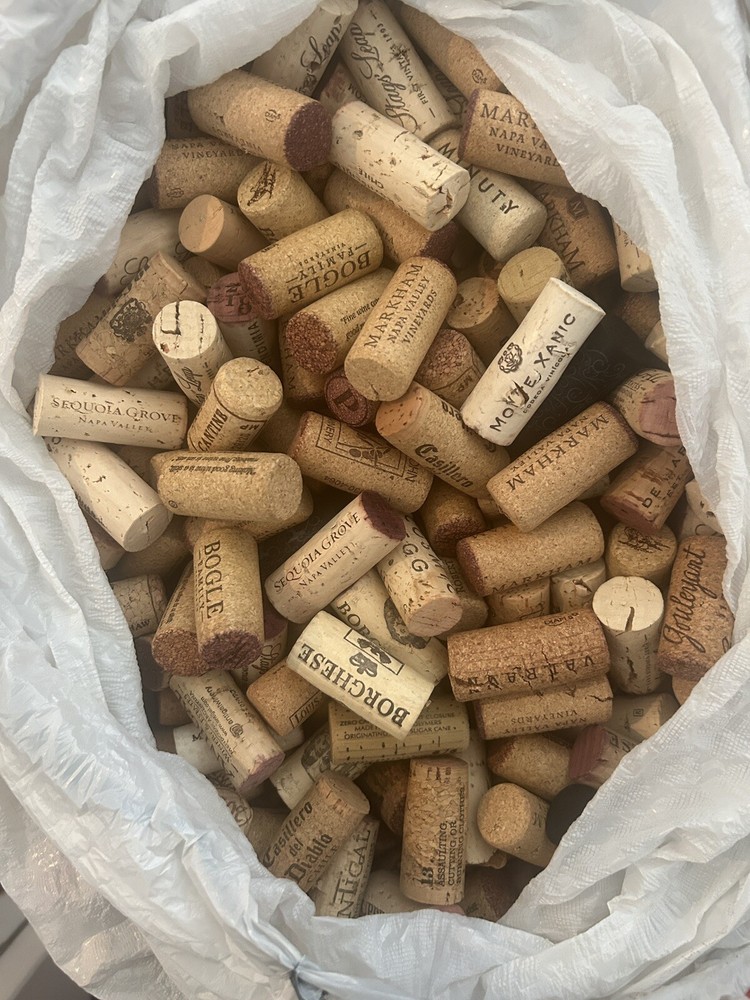 Used natural wine corks for projects
