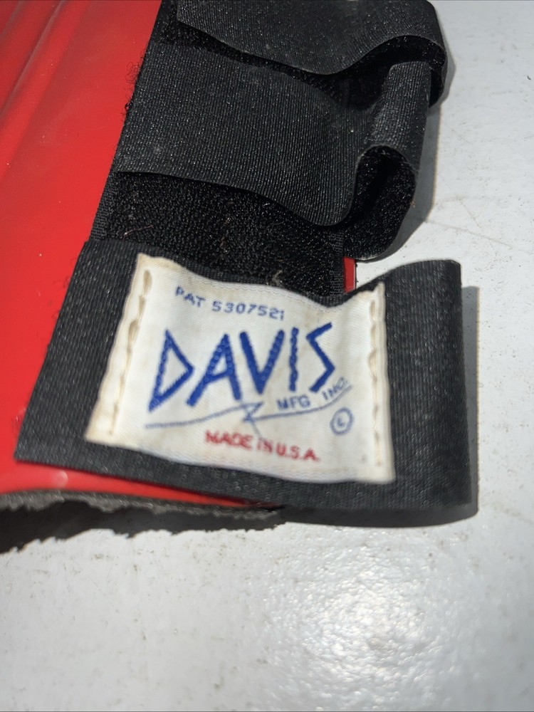 New Red Davis Rubber Splint Boots HH-14