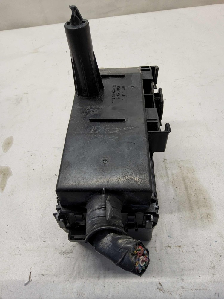 24382 ZQ00A Relay Panel NISSAN TITAN 15