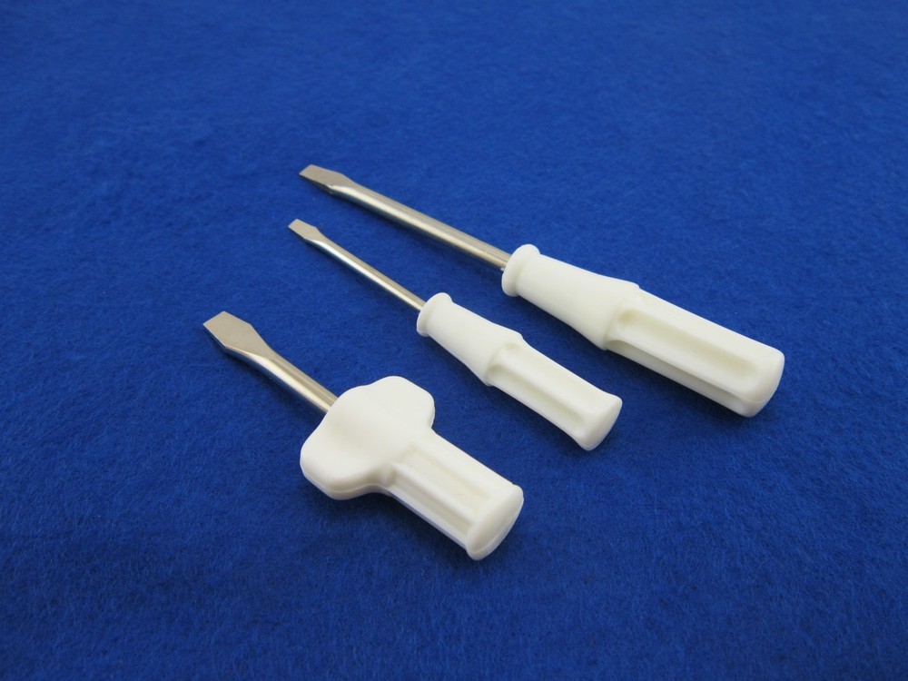 SEWING MACHINE & SERGER, OVERLOCK 3 PIECE SCREW DRIVER SET, NEW!!!