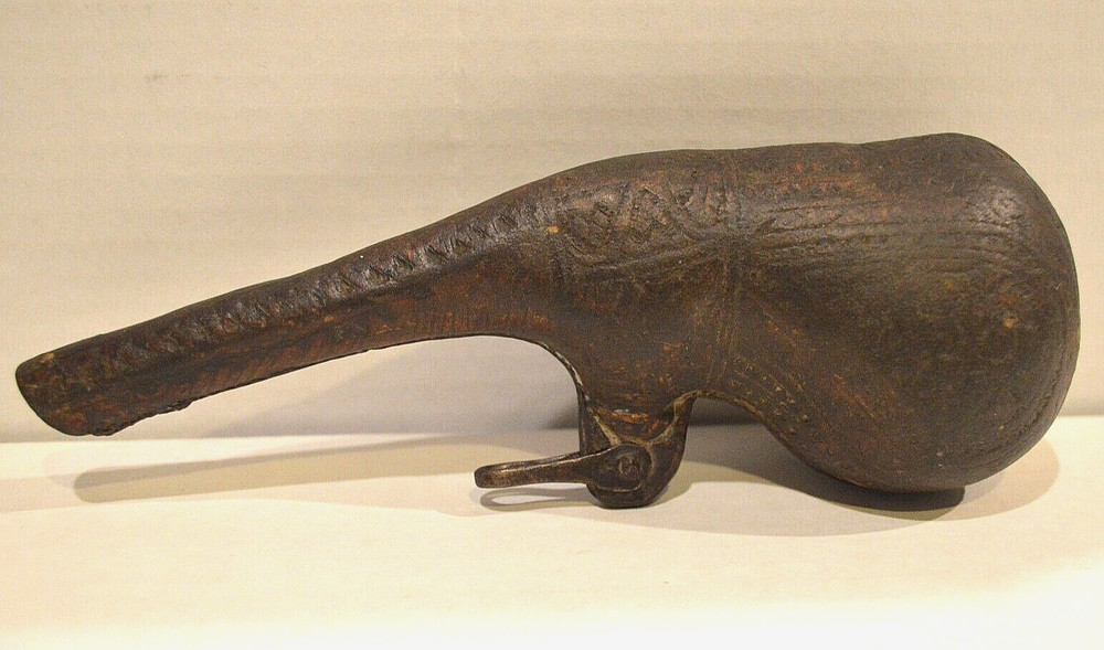 Unusual Antique Middle East Camel Hide POWDER HORN with IMPRESSED PATTERN