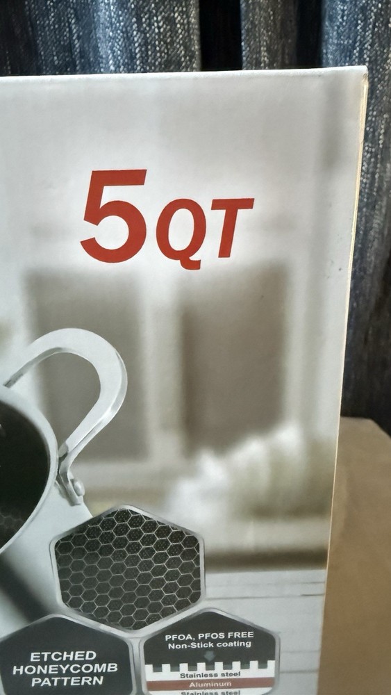 Kitchen Suisse 5 QT Dutch Oven With Lid Hexcel Cookware