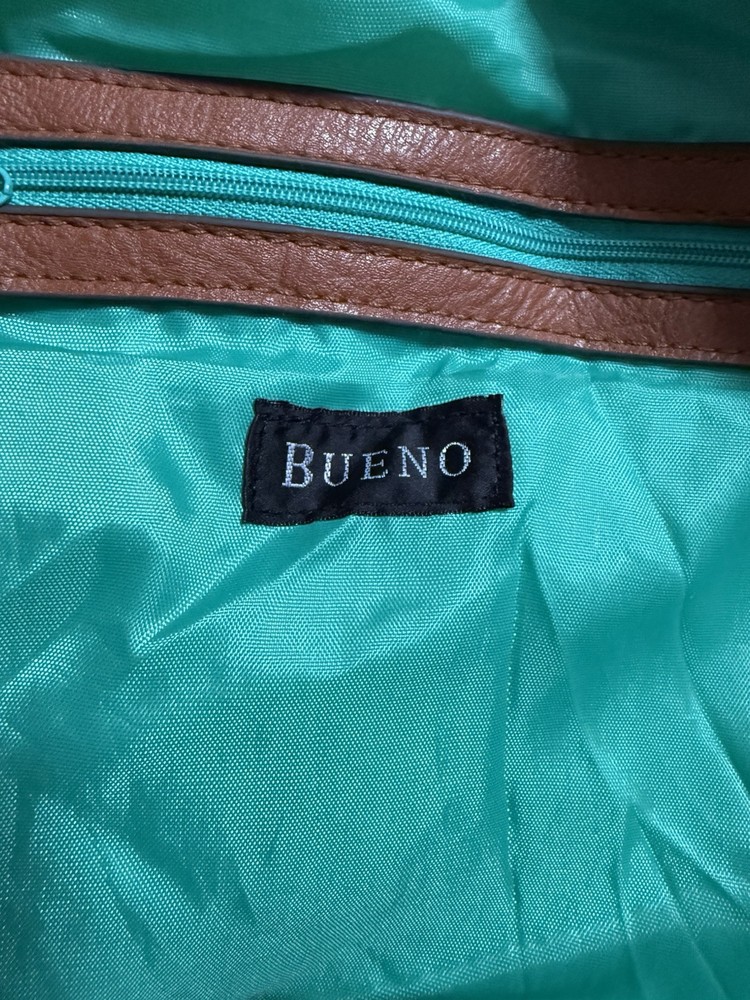 Bueno back pack green and white stripes