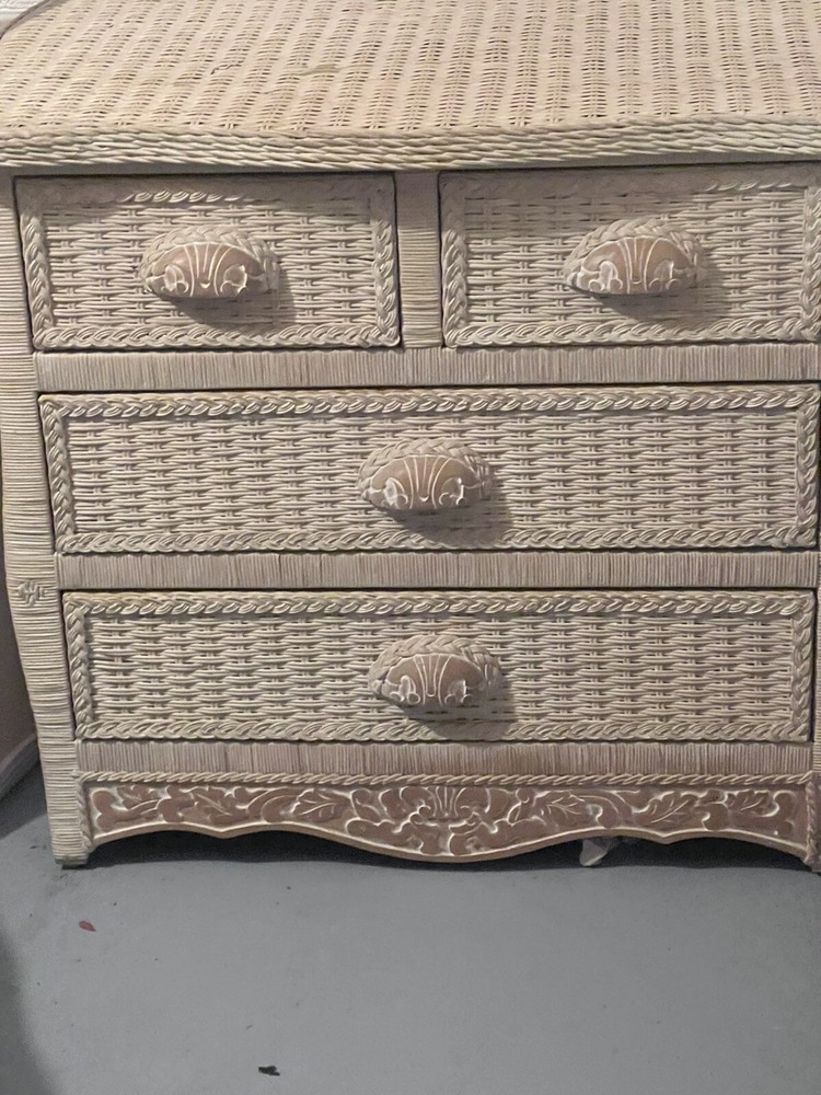 Vintage wicker Bedroom set