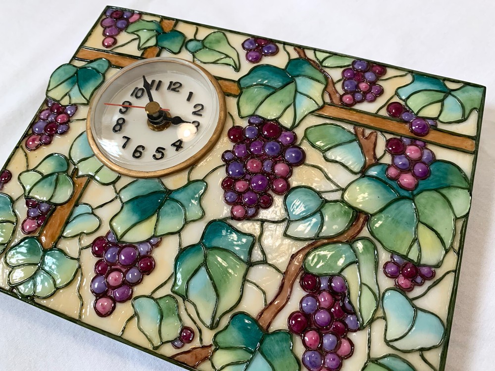 Picture Frame Clock Resin Decorated with Grapes 8x6.25