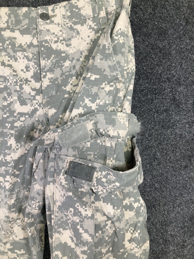 Army Camouflage Cargo Pants Size Small Short