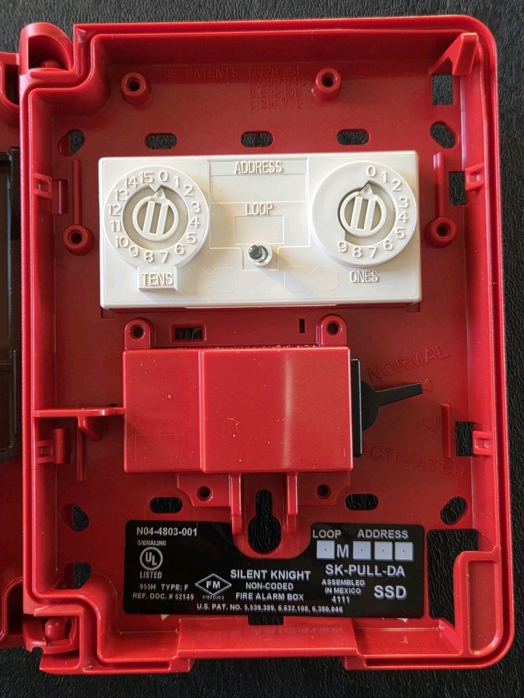 SILENT KNIGHT SK-PULL-DA ADDRESSABLE DUAL ACTION PULL STATION - NEW - 4 AVAIL.