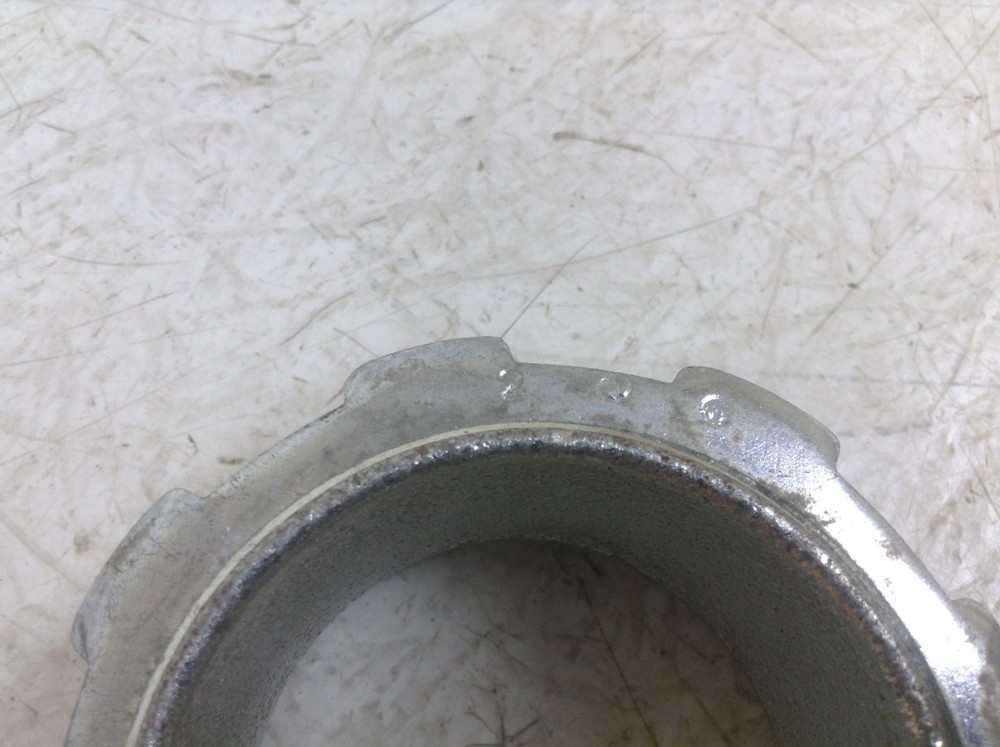 Thomas & Betts 146 Conduit Nipple & Nut 2" New (OK)