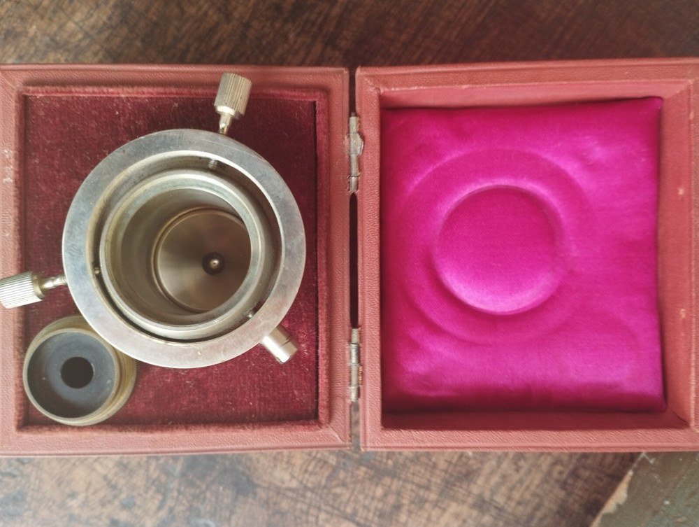 E.Leitz Wetzlar Condensar Microoscope