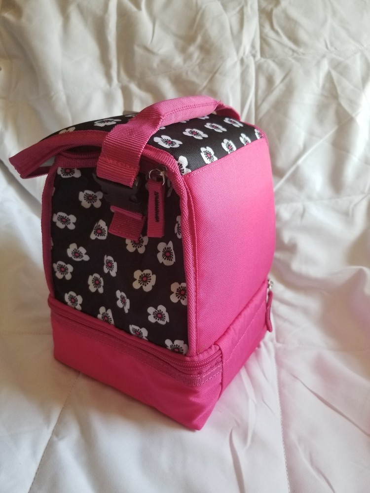 Igloo (TM)Sandwich keeper/lunch cooler
