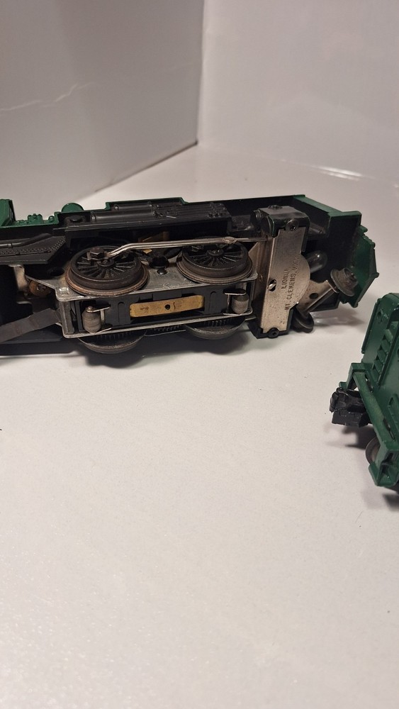 Lionel 8302 Locomotive
