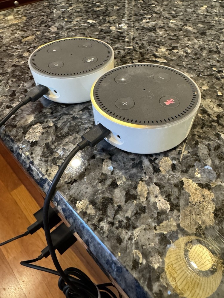Amazon Alexa Echo Dots (2nd Generation) Smart Assistant - White X 3