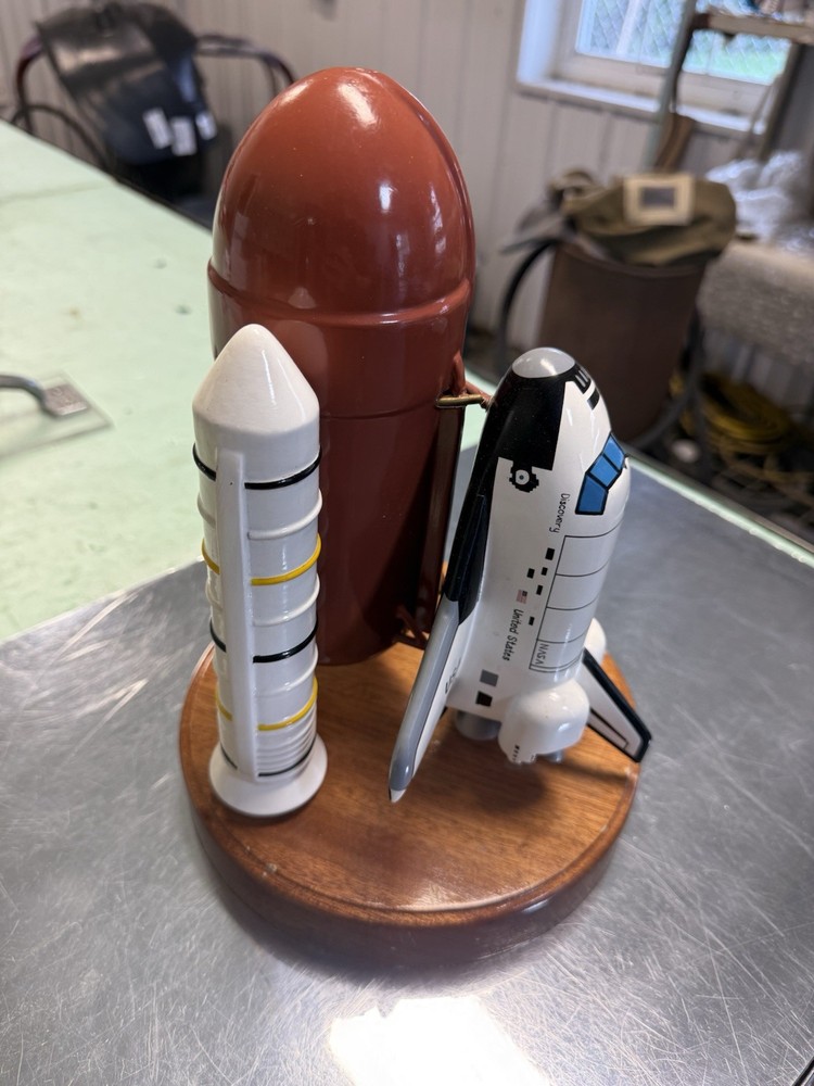 VINTAGE Nasa Space Shuttle Discovery - Desk Top Display!