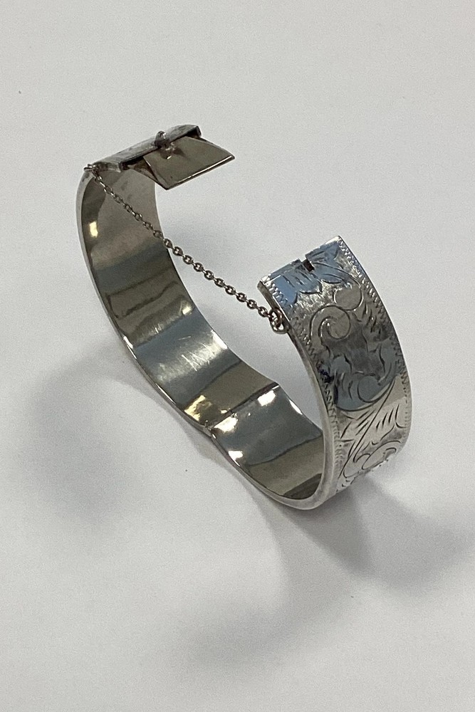 Danish Bracelet in Sterling Silver
