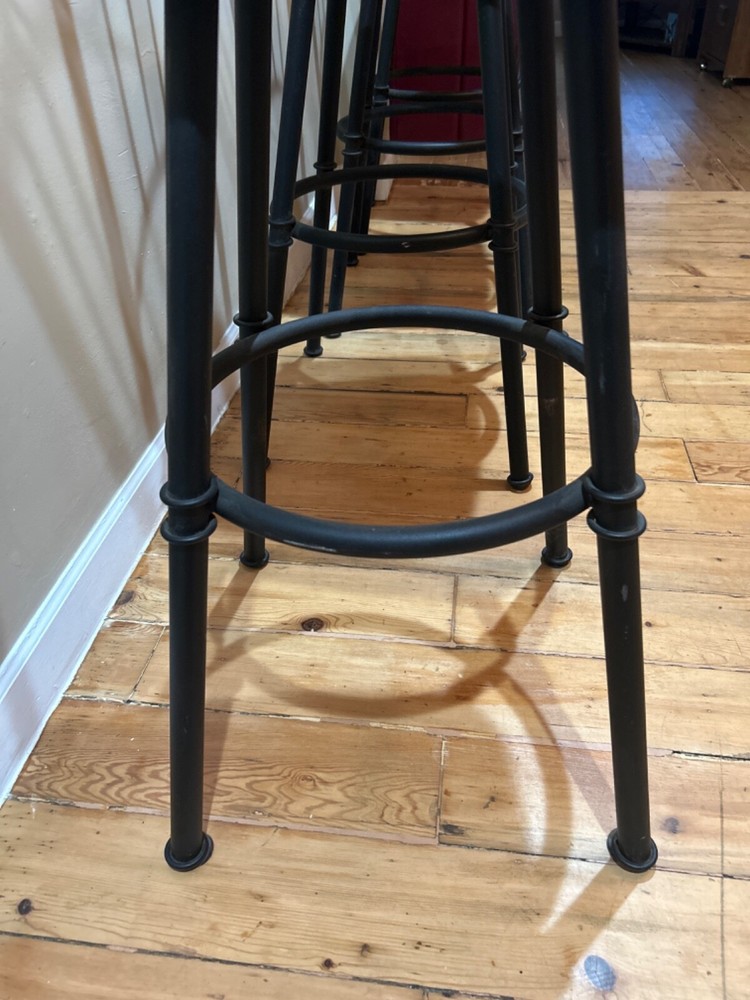 hightop table chairs