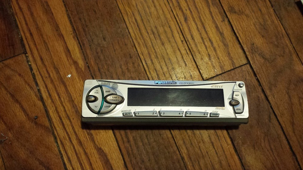 PANASONIC CQ-DFX302U FACEPLATE ONLY TESTED