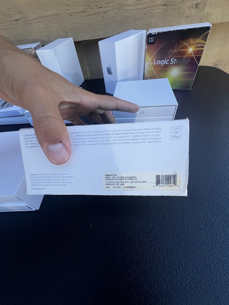 Apple Studio Version 2 + Version 2.1 + Final Cut Studio academic Set Of 3