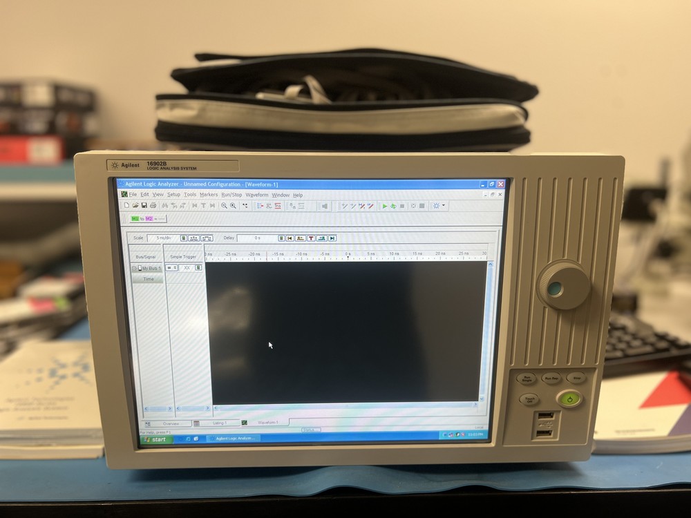 Agilent 16902B Modular Logic Analysis System Mainframe w/Cables