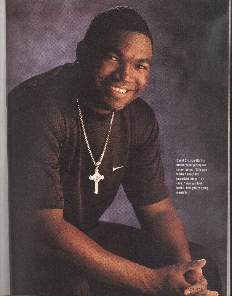 2002 Twins vs Indians: Program Jacque Jones Cover/David Ortiz Article & Photos