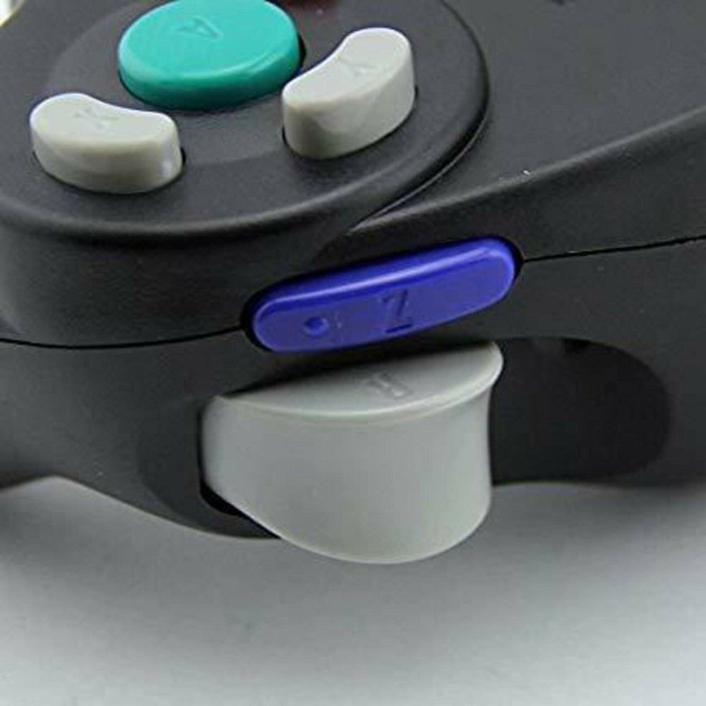 2 Black GameCube Controller with 2 cord Extension and 128mb Memory Card