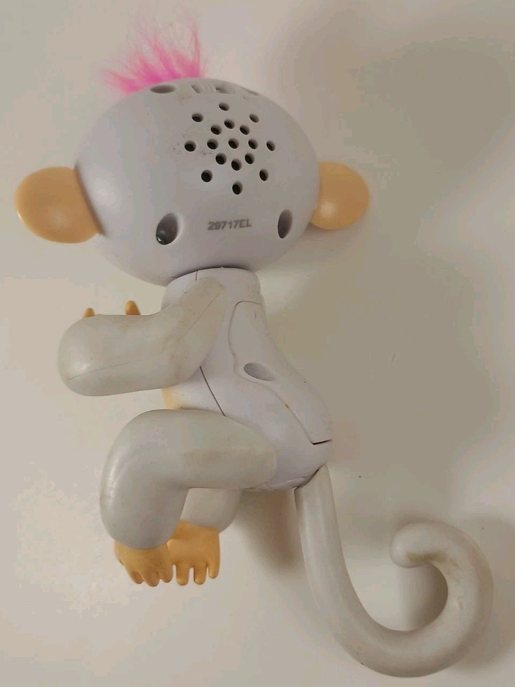 Fingerlings Interactive Baby Monkey White w/ Pink Hair Untested