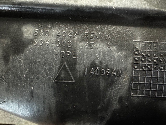 PETERBILT S66-6021 DUCT-WINDSHIELD DEFROST