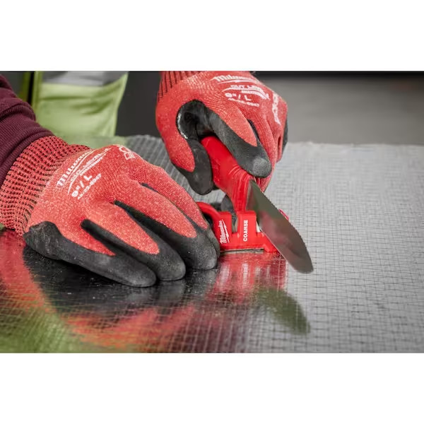 Milwaukee Tool Compact Knife Sharpener Secure grip