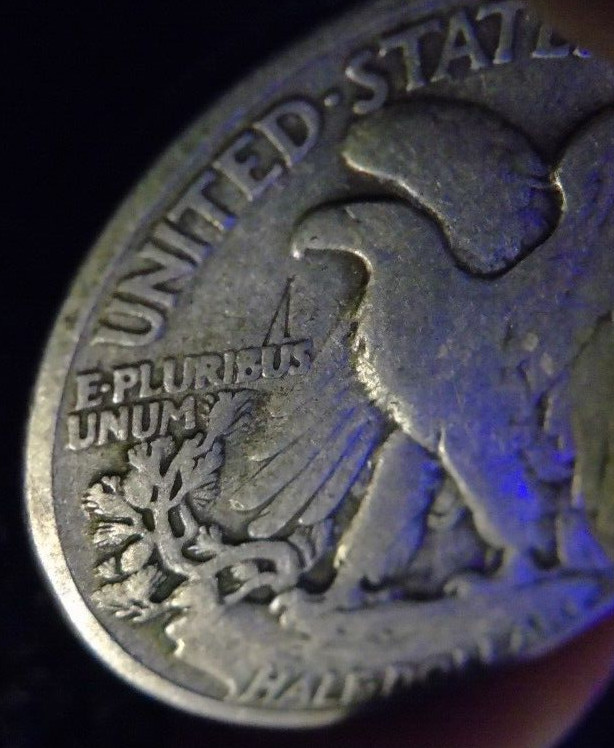 1942-P WALKING LIBERTY 90% SILVER HALF DOLLAR 50C Cent 1/2 STRIKE THROUGH ERROR